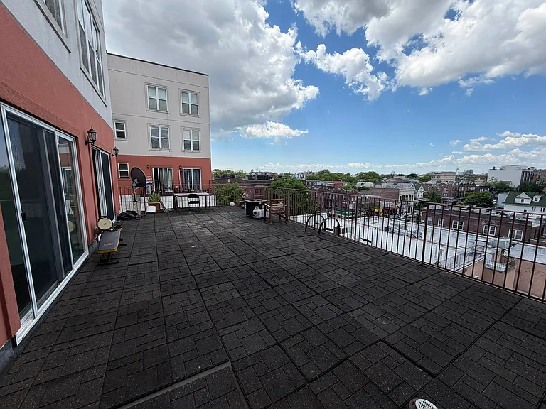 490 Ocean Pkwy #56 — Photo 1