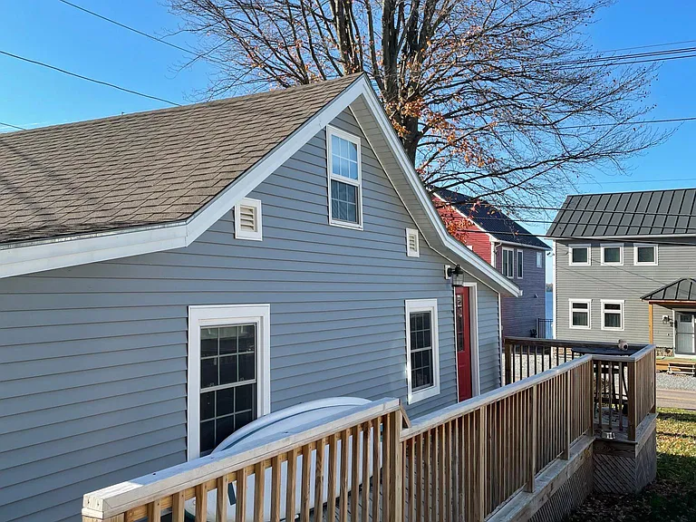 15 Lone Birch St — Photo 7