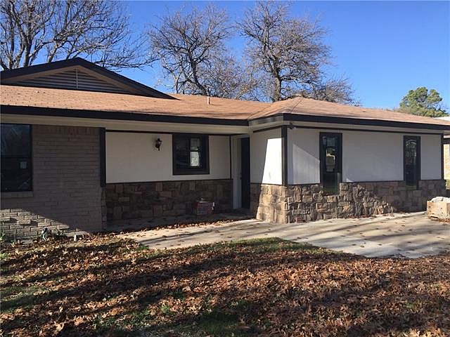 1st image of 816 Loy Ln