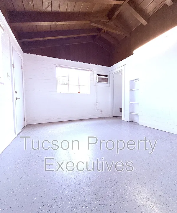 3218 E Benson Hwy #18