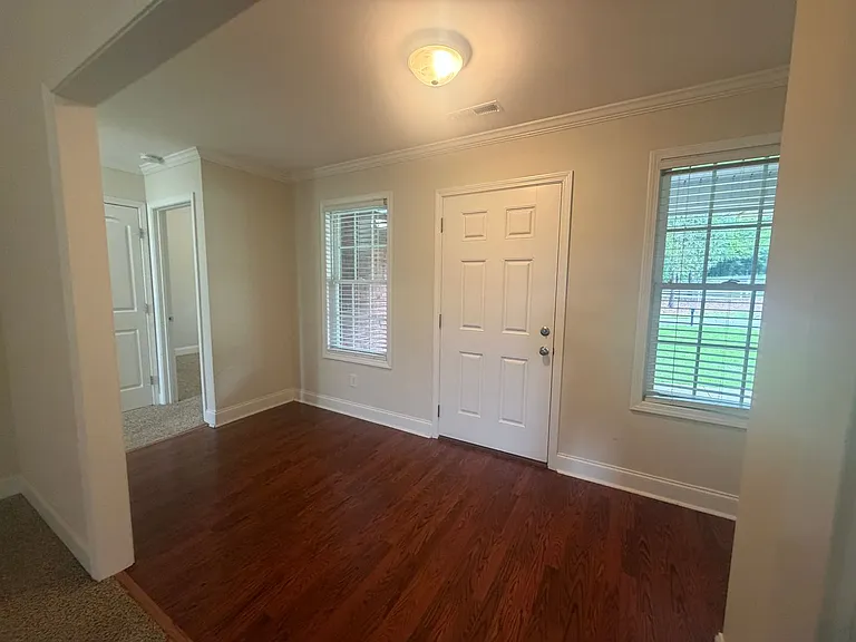 1345 Raccoon Rd — Photo 9