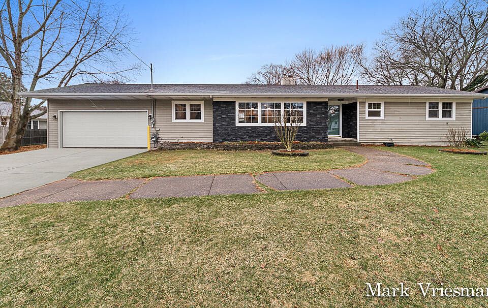 1st image of 2371 Josephine Ave