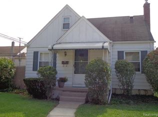 2313 Princeton Rd, Berkley, MI 48072