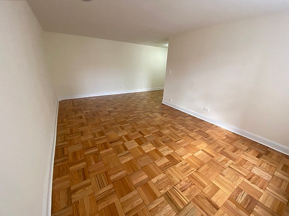 4th image of 41-10 Bowne St #22
