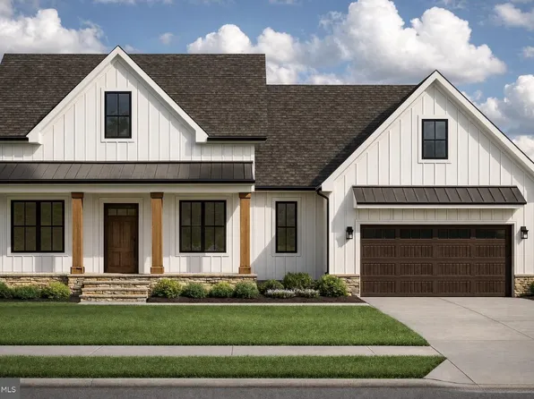 105 Flint Dr Lot 57, Hanover, PA 17331