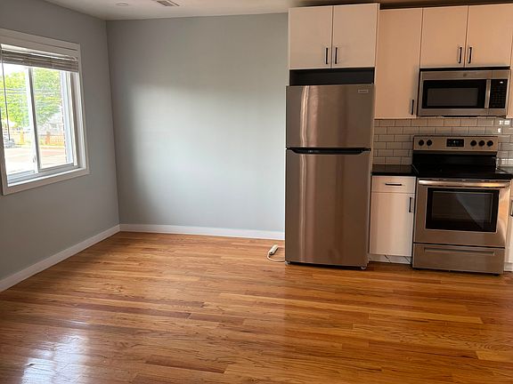 4th image of 6512 Almeda Ave