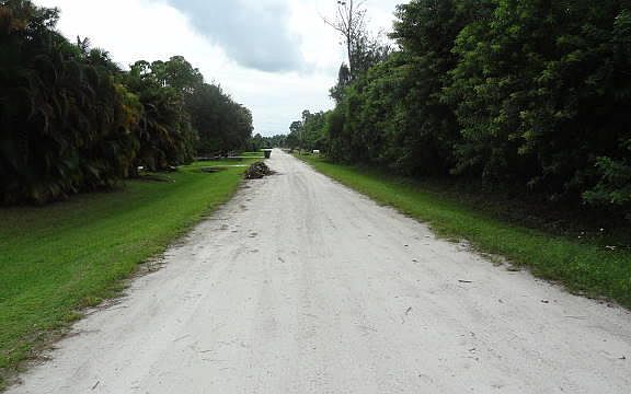 3rd image of 16393 E Burns Dr