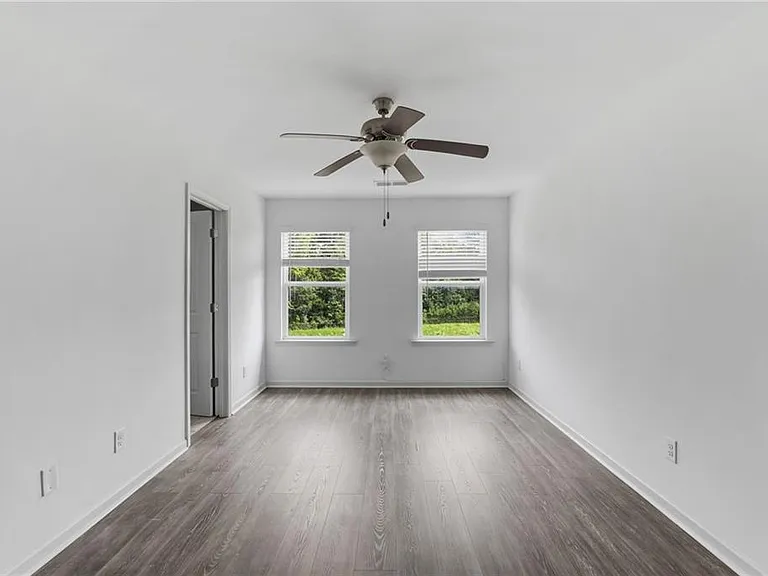 7134 Gladstone Cir — Photo 12