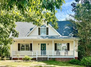 190 Red Bow Ln, Buffalo Junction, VA 24529