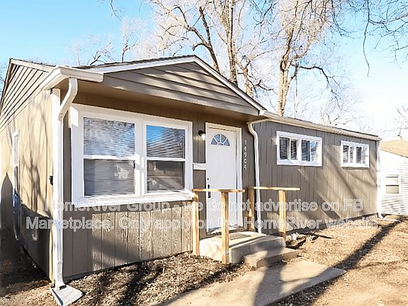 3rd image of 14904 Bellaire Ave