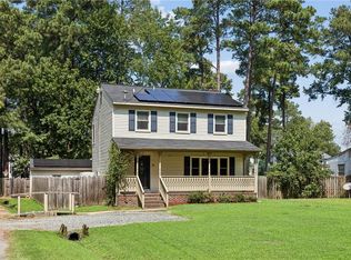 28 Holly St, Poquoson, VA 23662