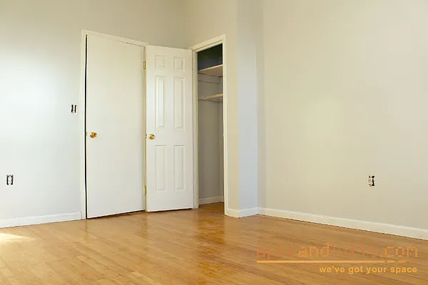 Rented by aptsandlofts.com | media 3