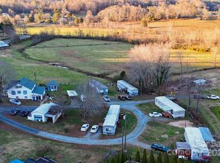 2333 Cedar Rock Cir, Lenoir, NC 28645