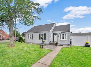 63 Bemis Ave, Chicopee, MA 01020