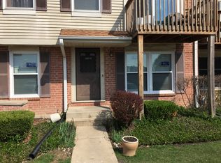 5602 Tinder APT 2, Rolling Meadows, IL 60008