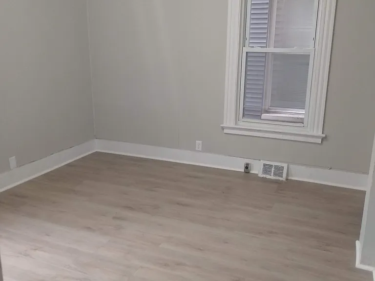 834 Congress Ave #1B — Photo 7