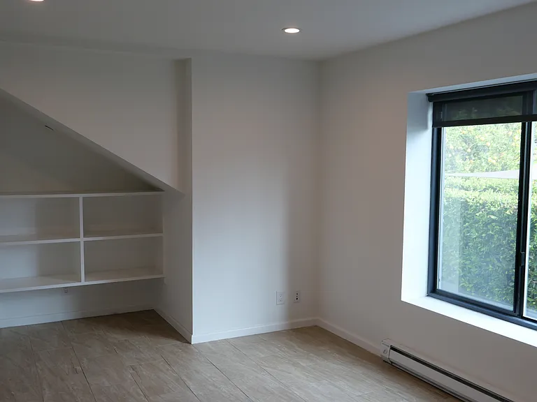 1826 S Redondo Blvd — Photo 27
