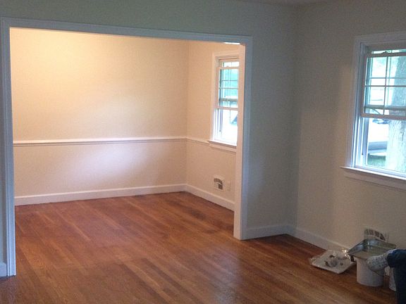 3rd image of 4860 Burtwood Ln