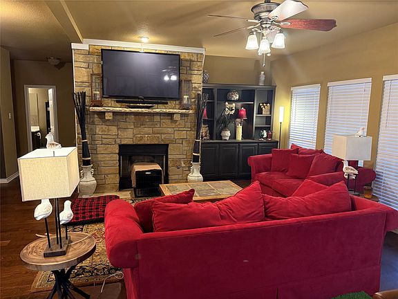 4th image of 1203 Eagle Point