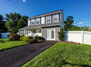 106 Saint Barnabas Cir, Fairless Hills, PA 19030