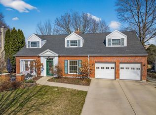 260 Kensington Dr, Madison, WI 53704