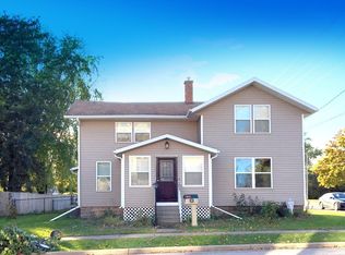 505 Jefferson Ave, Omro, WI 54963