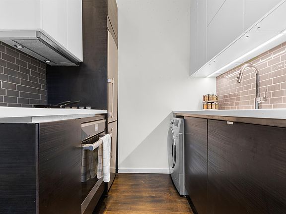 4th image of 86 Essex St APT 2C