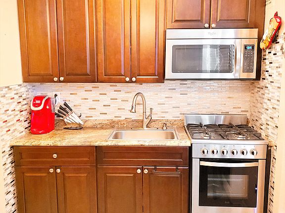 4th image of 3165 Nostrand Ave #P3