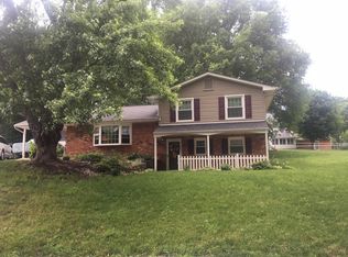 2905 Jeffery Dr, Roanoke, VA 24018