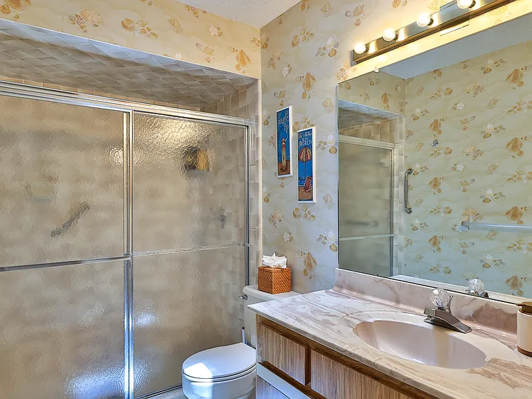 1807 Lindbergh Ln — Photo 29