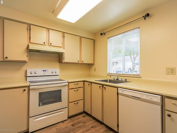 5th image of 13216 NE Salmon Creek Ave Unit P3