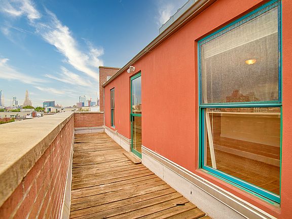 2nd image of 308 5th Ave Unit Penthouse