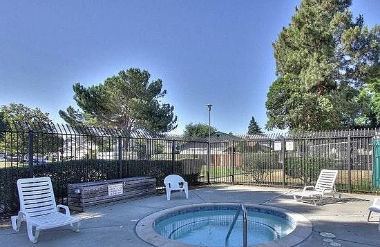 4th image of 15083 Yosemite Way