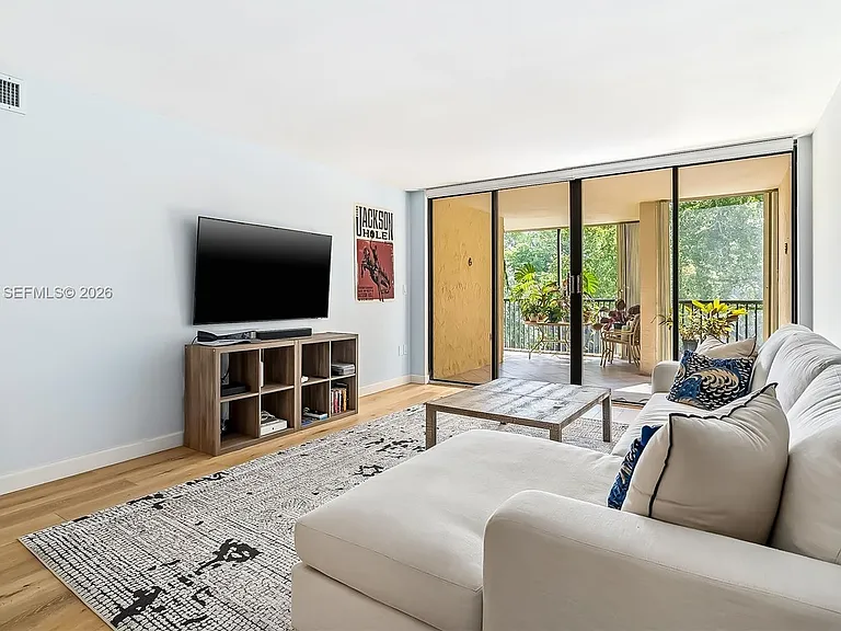 2808 N 46th Ave #E549 — Photo 4