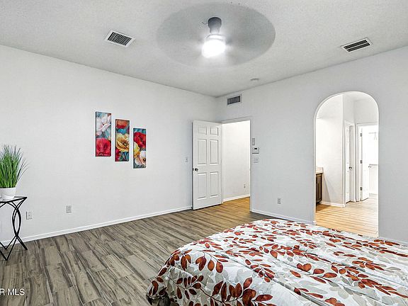 5th image of 757 Maxey Marie Dr