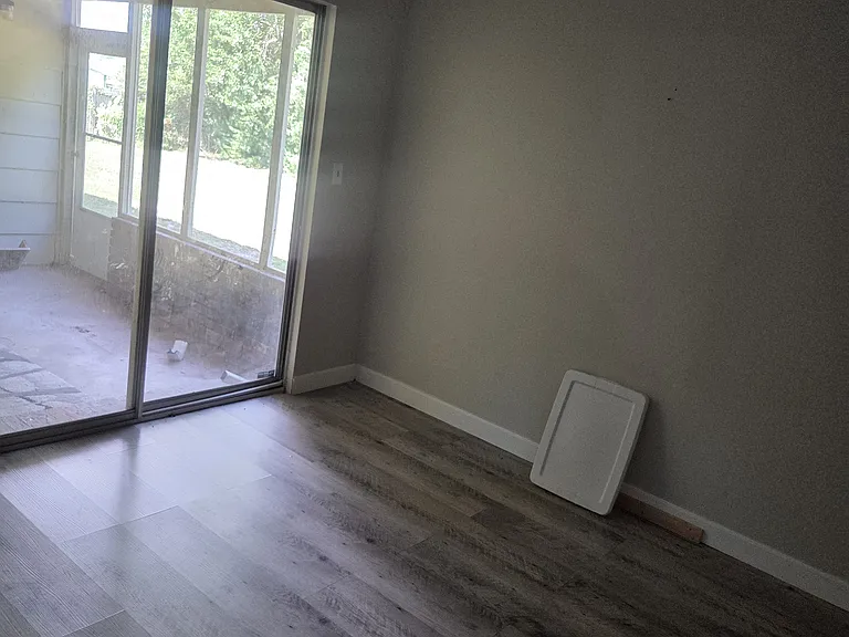 720 Briarwood Dr — Photo 8