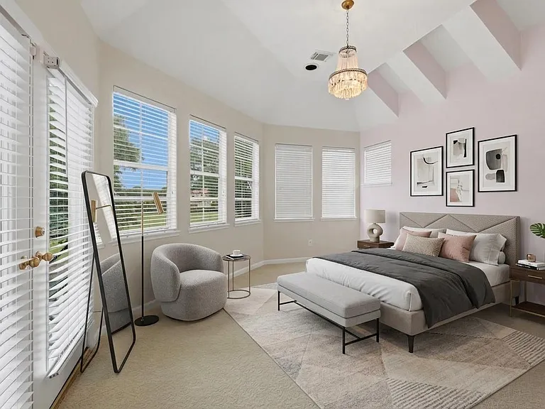 3315 Riviera Dr — Photo 36