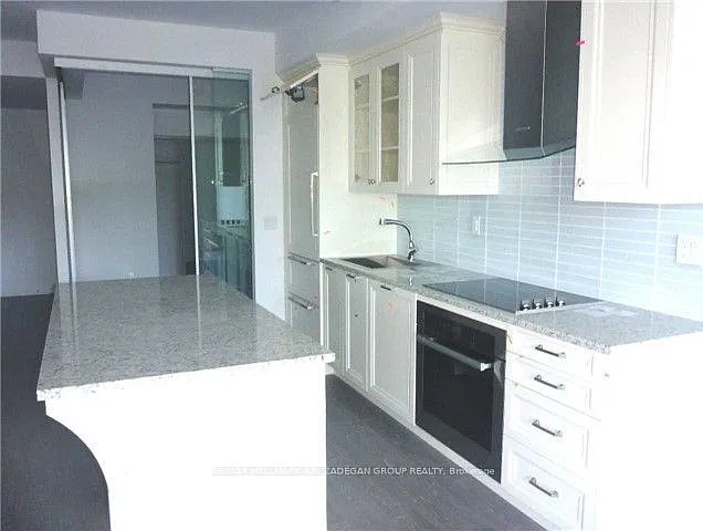 3018 Yonge St #514 — Photo 16