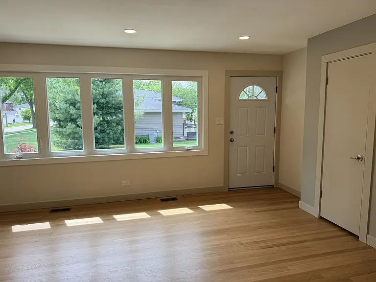 624 Prairie Ave — Photo 3