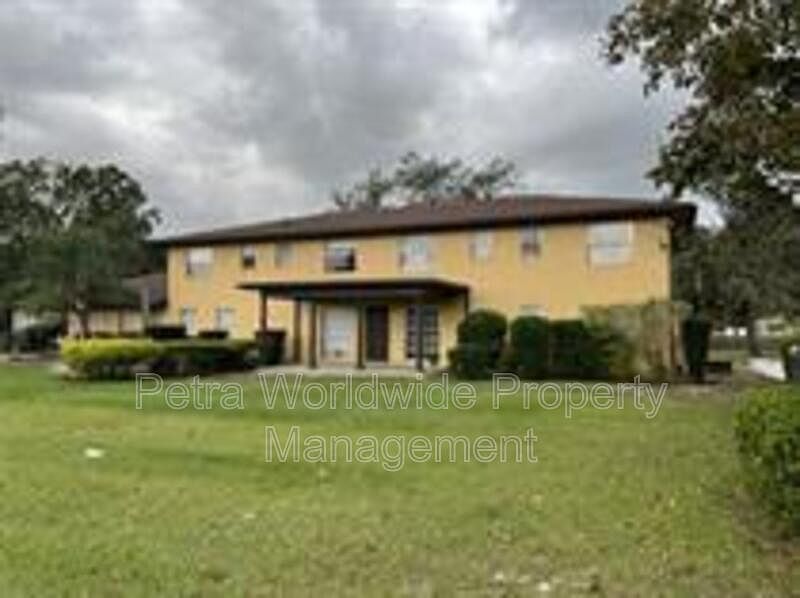 1st image of 2305 K Ville Ave
