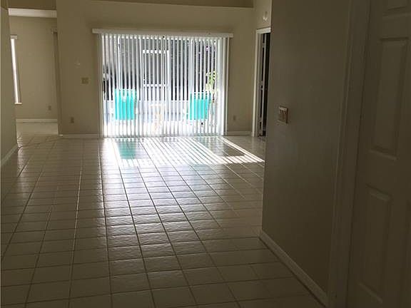 4th image of 6005 SE Walkers Cay Ct