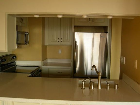 2nd image of 999 N Doheny Dr APT 409