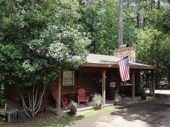 3rd image of 415 Christy Dr