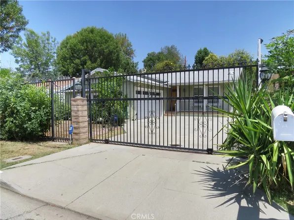 22727 Mariano St, Woodland Hills, CA 91367