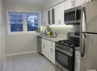 49-16 Douglaston Pkwy #1, Little Neck, NY 11362