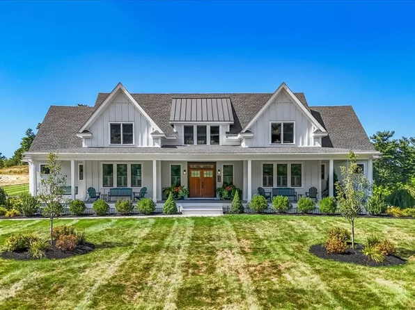 330 Country Club Way, Kingston, MA 02364