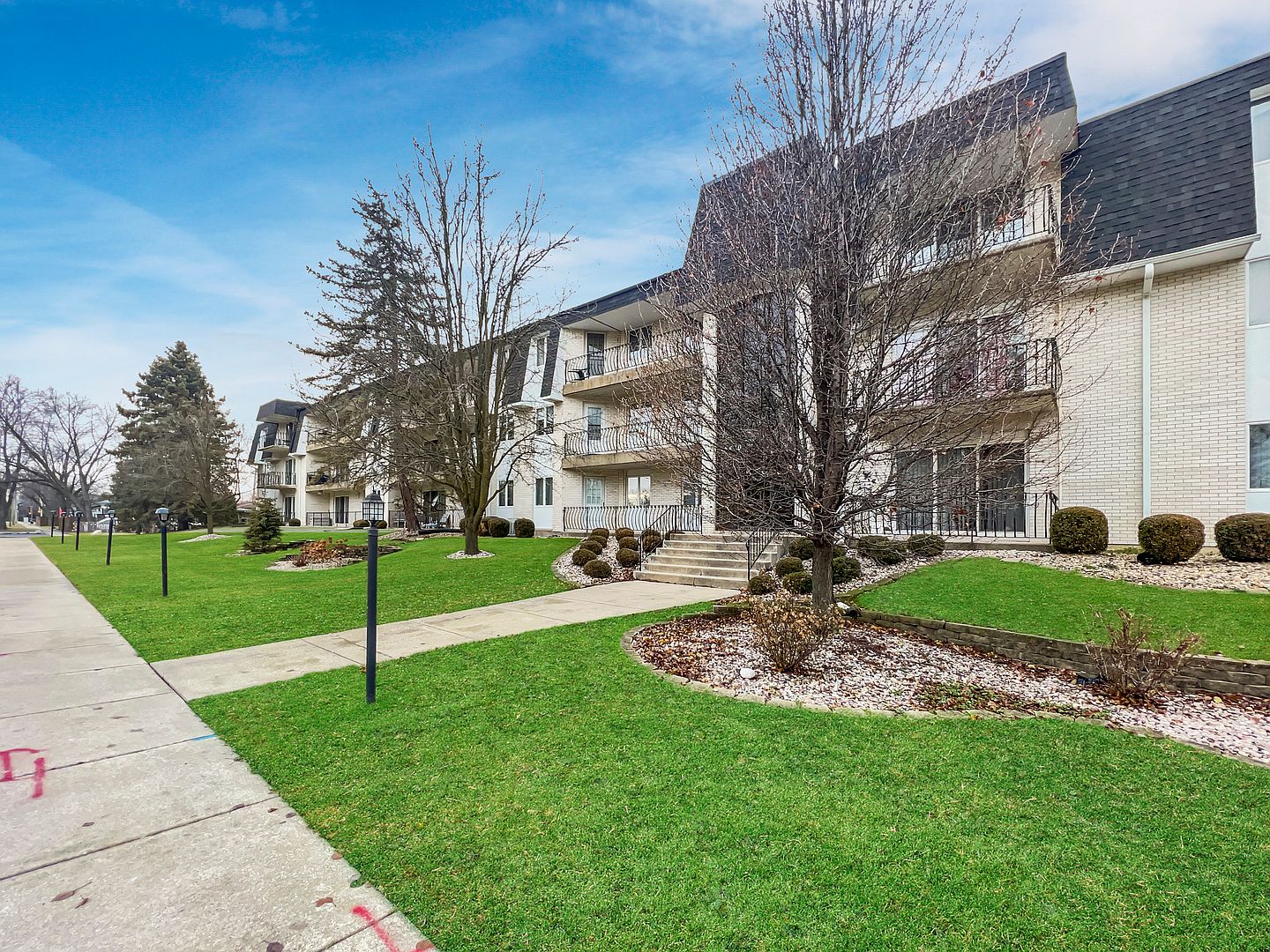 2440 186th St APT F1, Lansing, IL 60438 Zillow