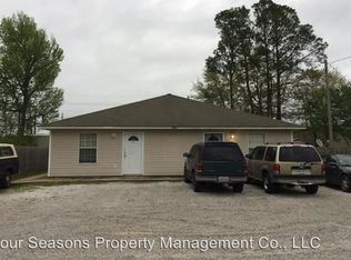 6412 Woodland Dr, Ocean Springs, MS 39564