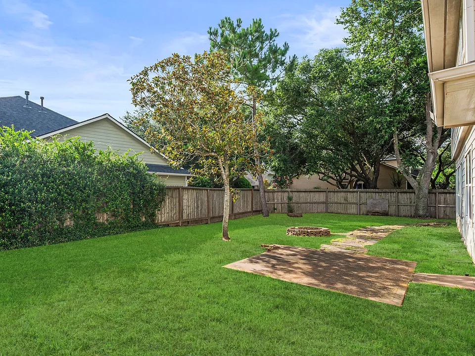 3422 Powell Way