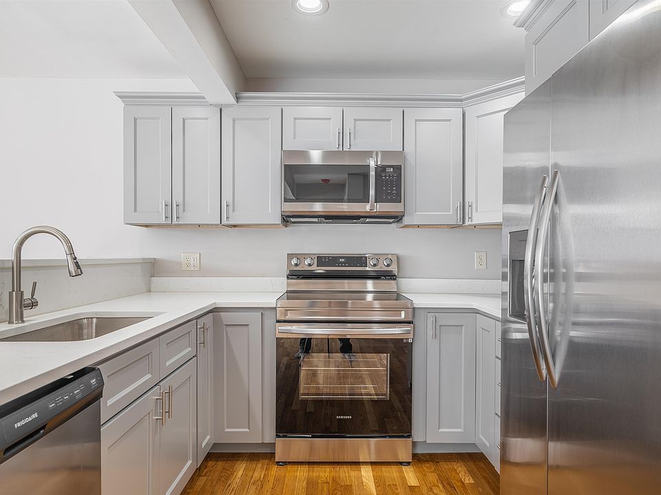 10 Marie Avenue, Nashua, NH 03063 Zillow